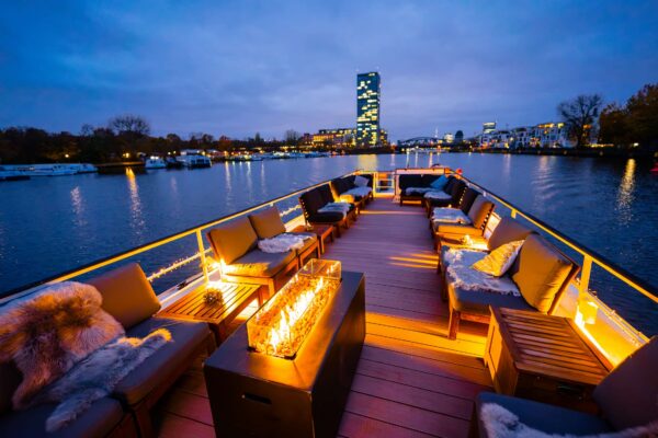 eventschiff-winter-aussen-2