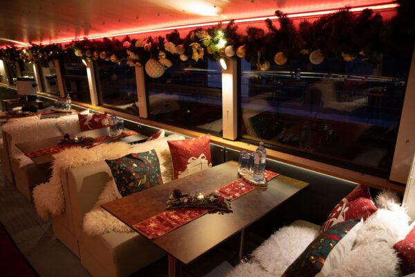 huettenzauber-berlin-weihnachten-schifffahrt-event-berlin-arcona-16